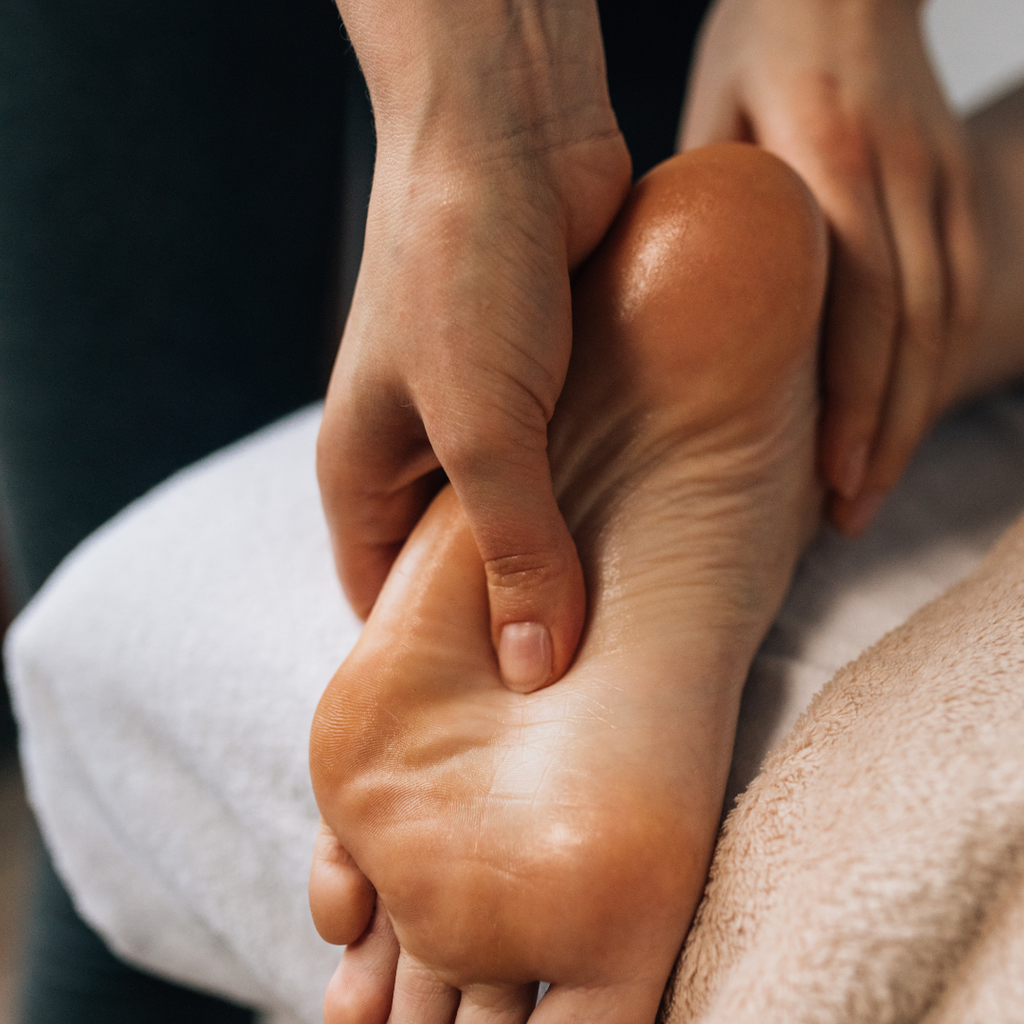 30 Mins Hand & Foot Massage